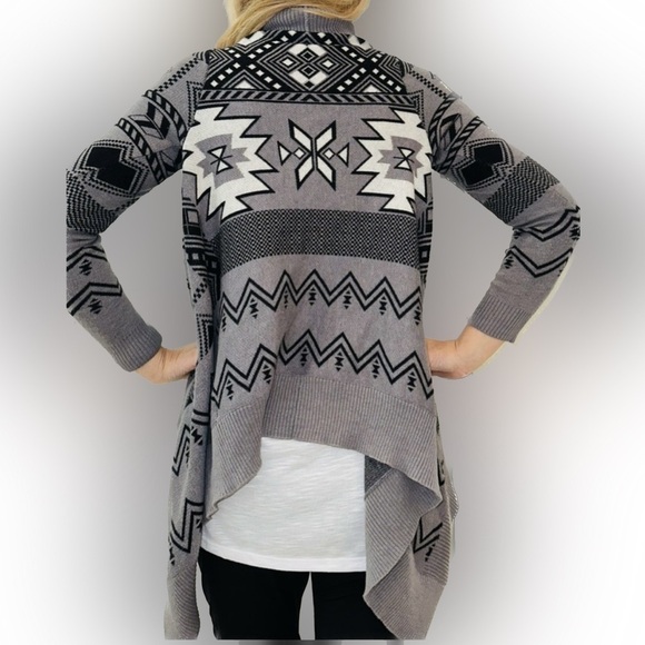 PINK Republic Grey and Black Aztec Waterfall Cardigan (Sz Xs) - Picture 5 of 6
